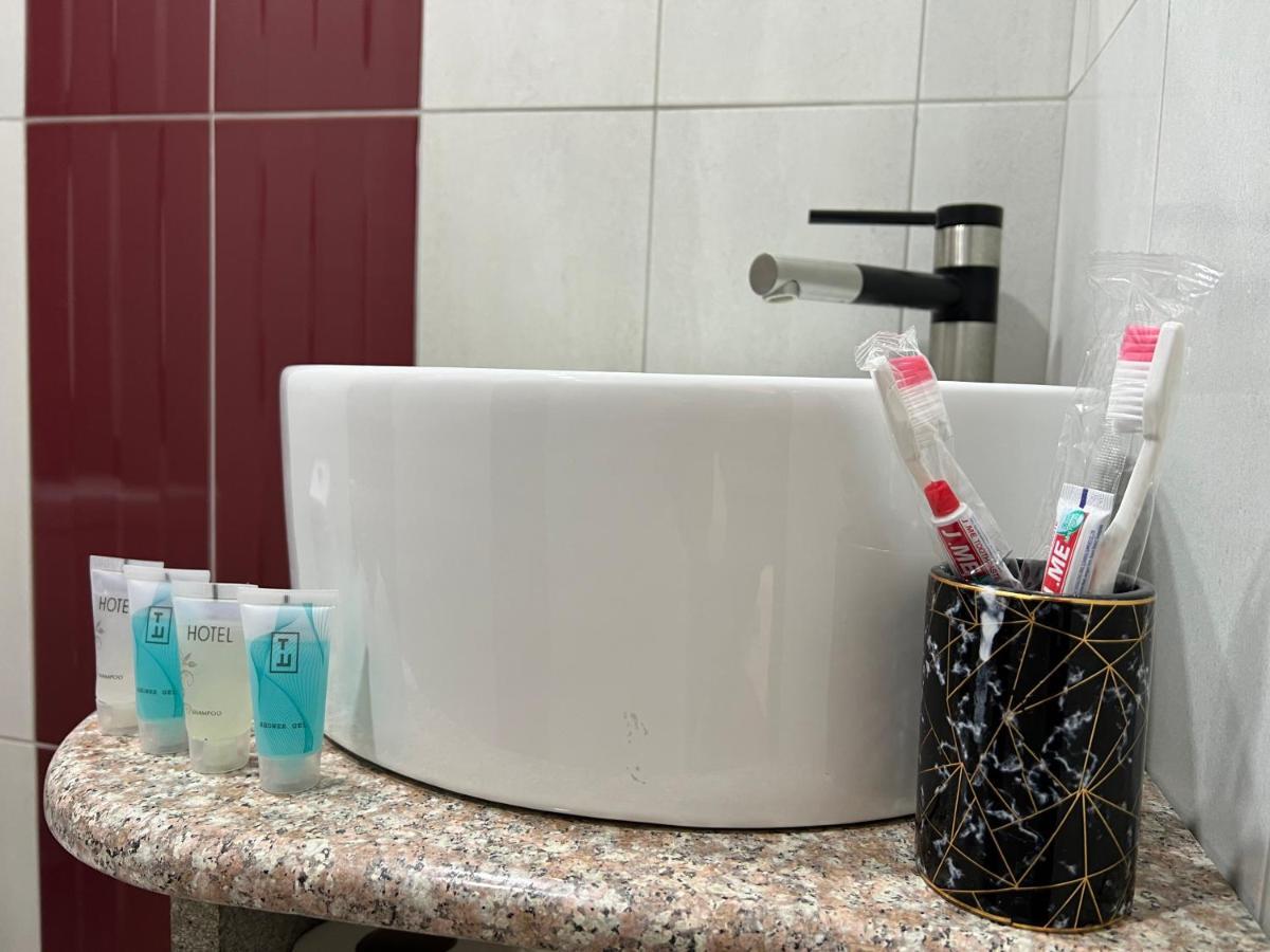 Rp Hotel 耶烈万 外观 照片