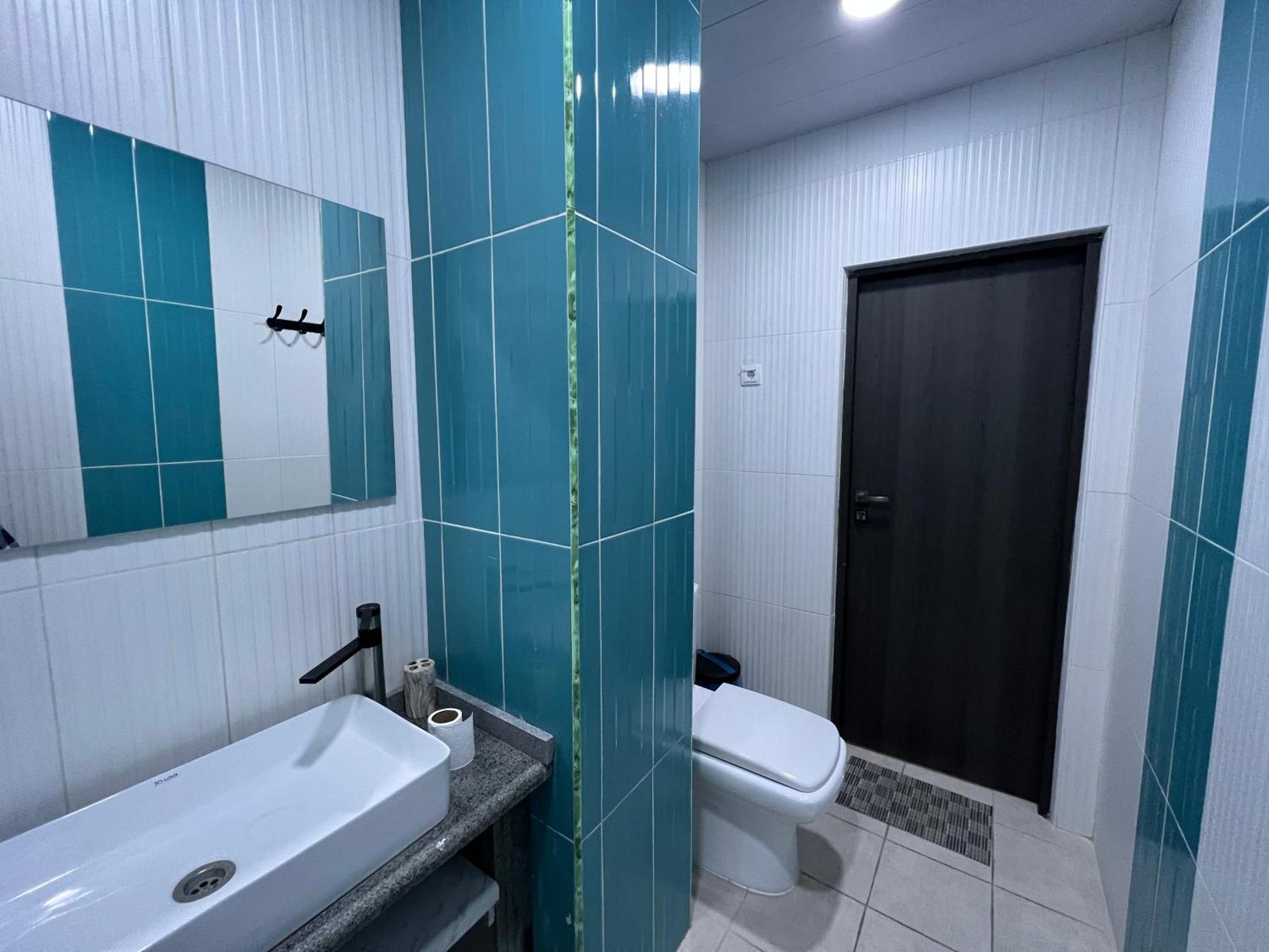 Rp Hotel 耶烈万 外观 照片
