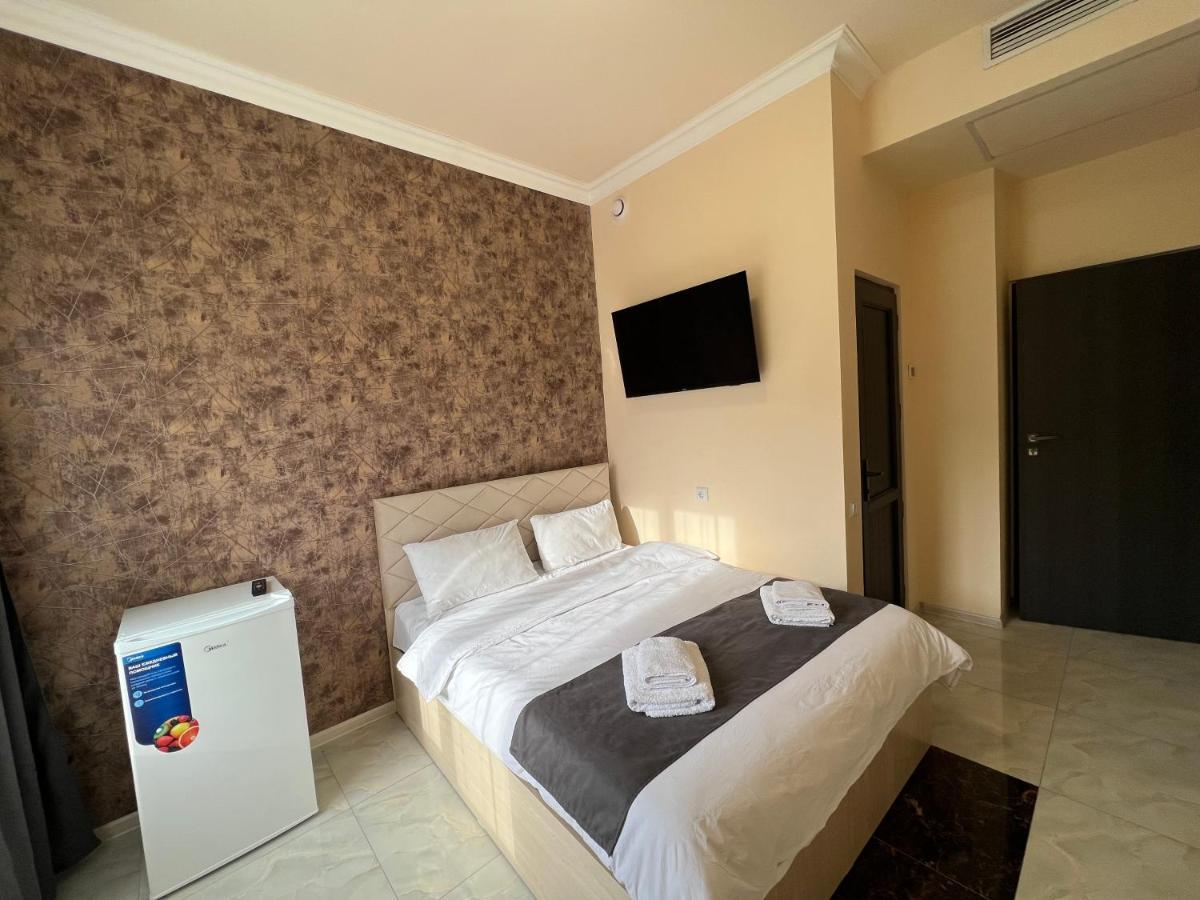 Rp Hotel 耶烈万 外观 照片