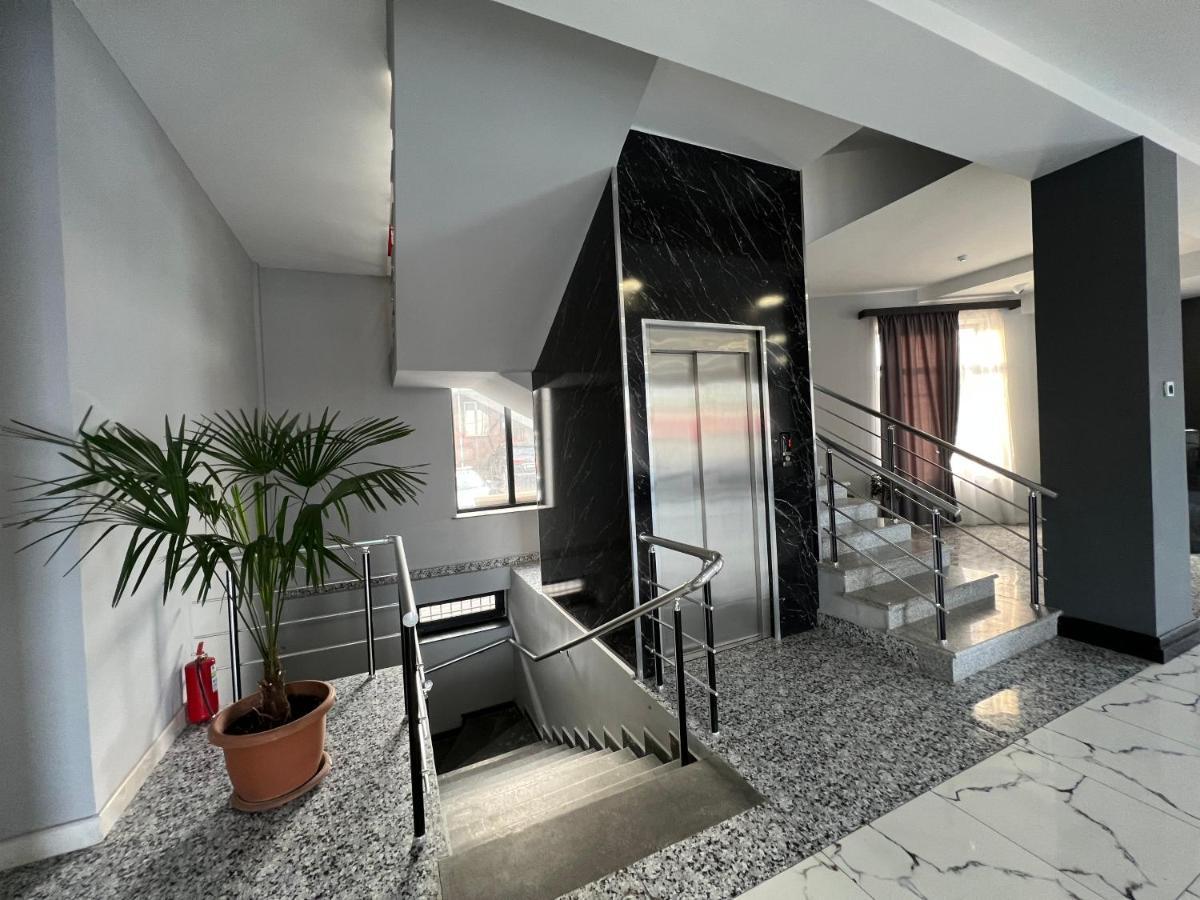 Rp Hotel 耶烈万 外观 照片
