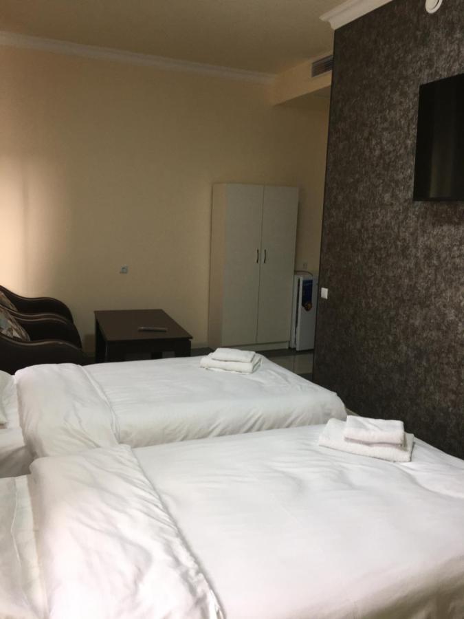 Rp Hotel 耶烈万 外观 照片