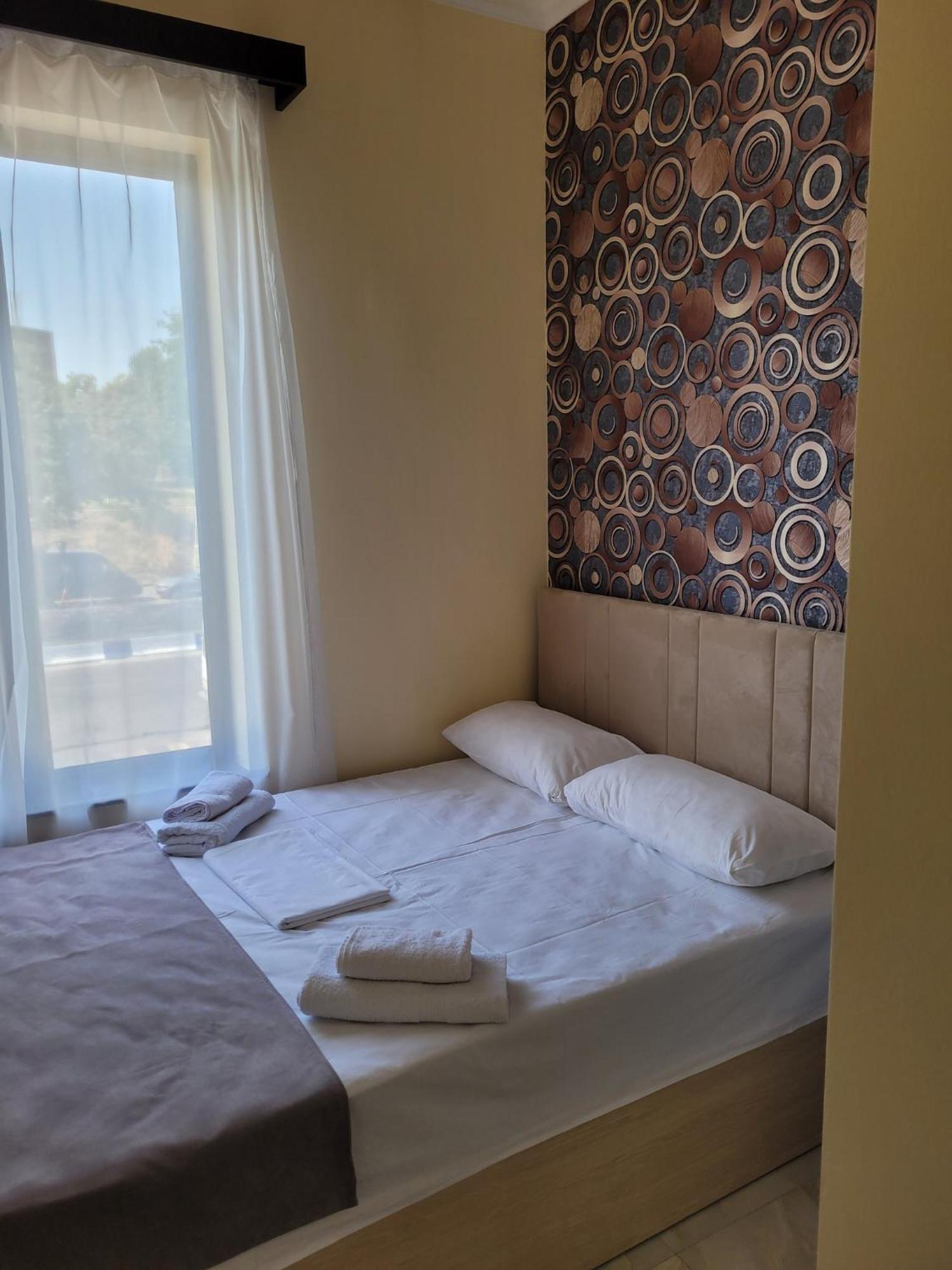 Rp Hotel 耶烈万 外观 照片